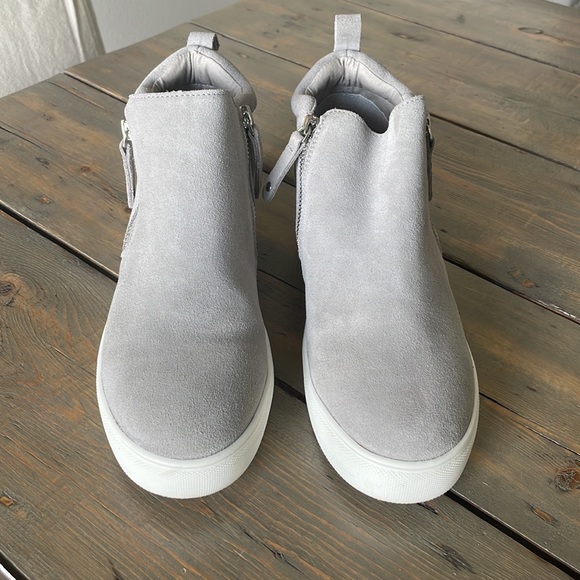 Steve Madden Silva Wedgie Sneaker - Picture 2 of 11